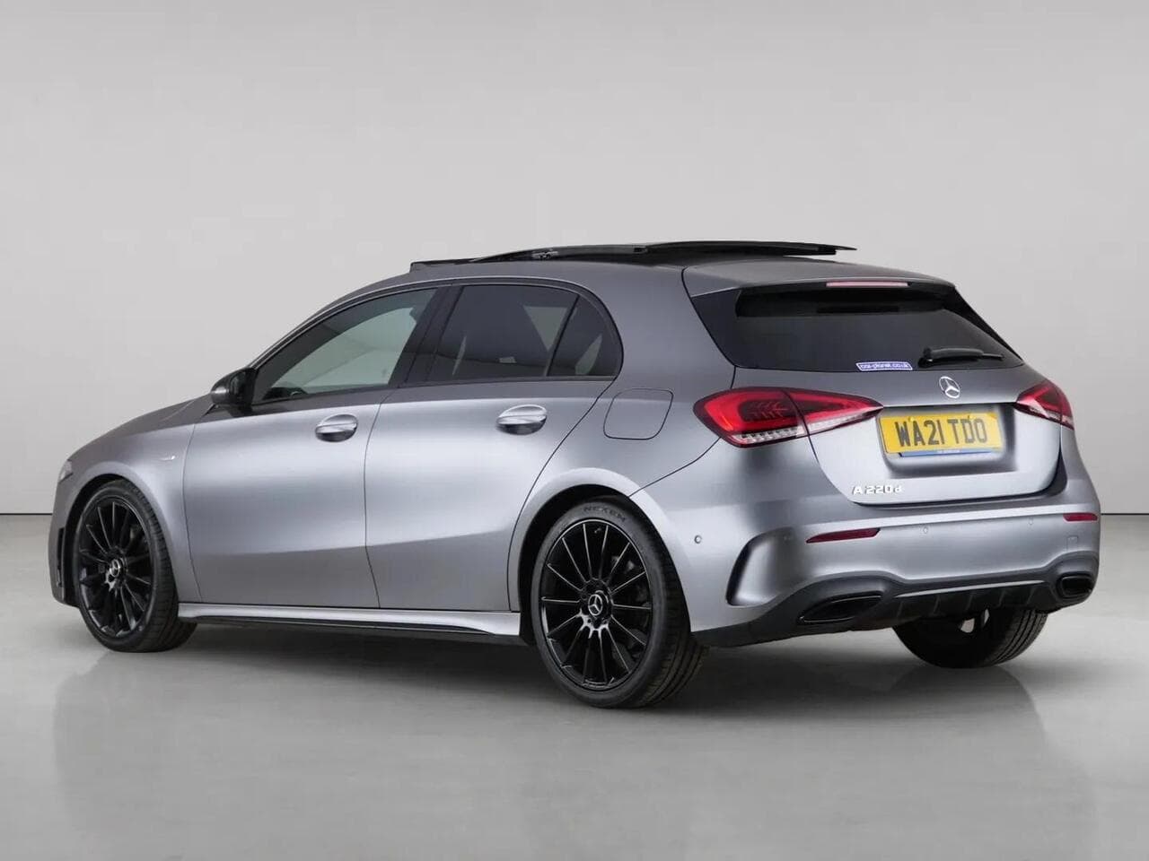 Mercedes-Benz A Class thumbnail Rear Left