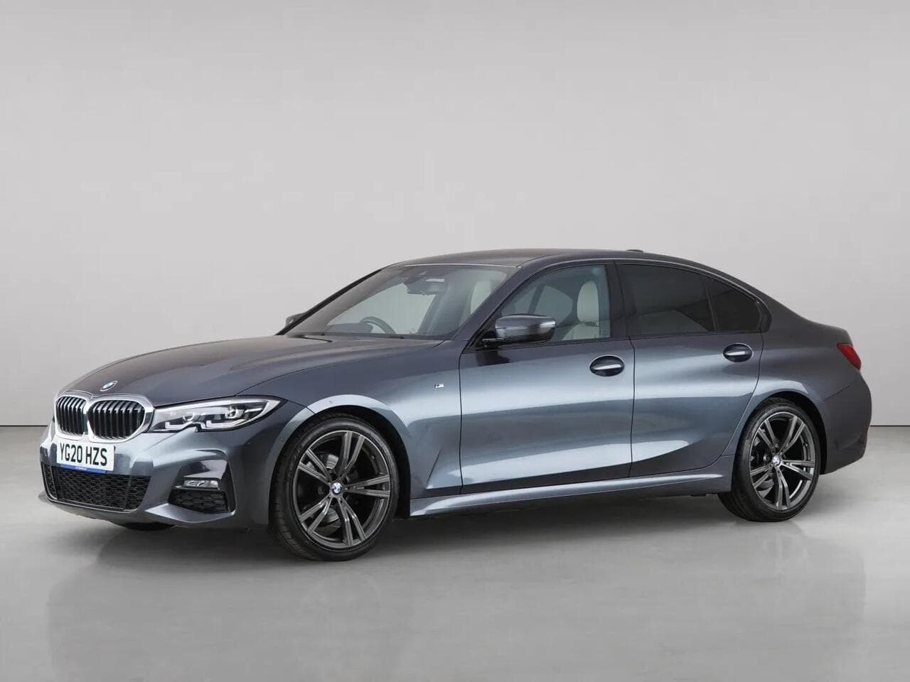 BMW 3 Series thumbnail Front Left