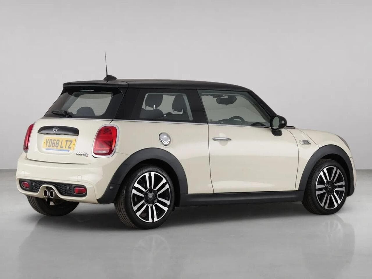 MINI Hatch thumbnail Rear Right