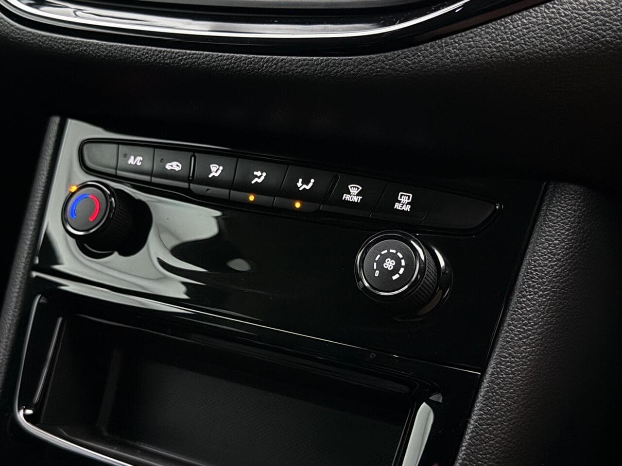 Vauxhall Astra thumbnail Misc Controls