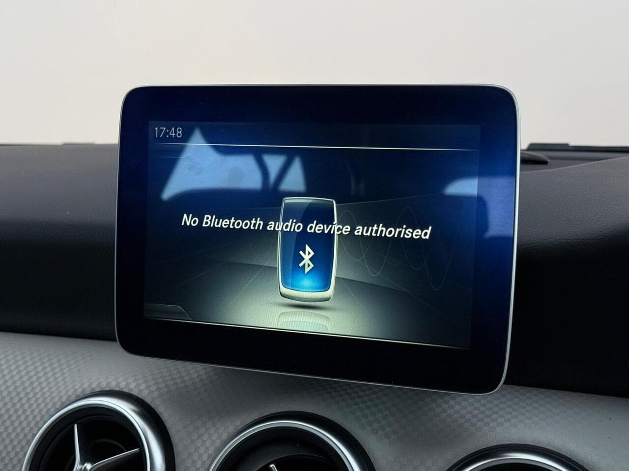 Mercedes-Benz A Class thumbnail Infotainment System