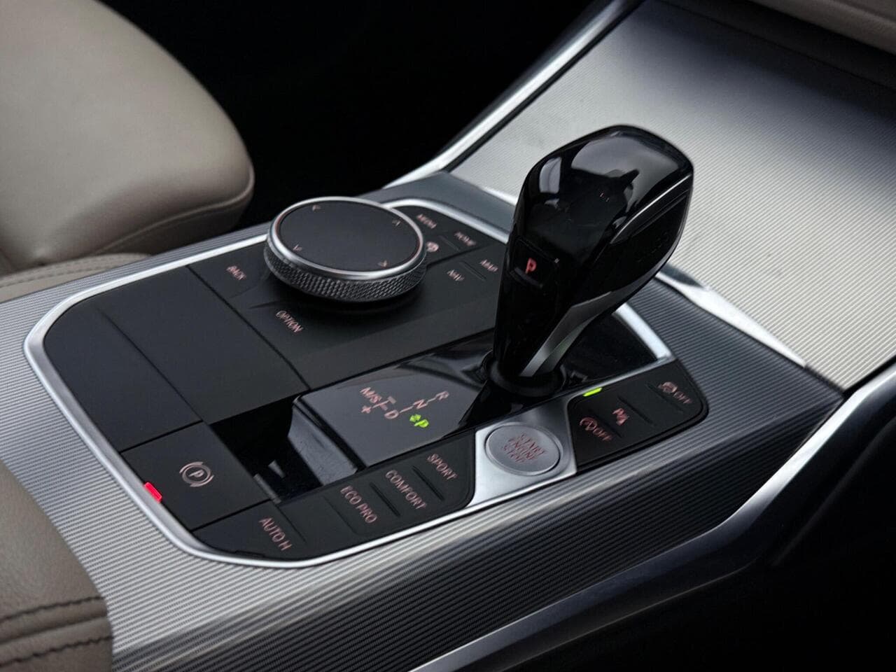 BMW 3 Series thumbnail Interior Front