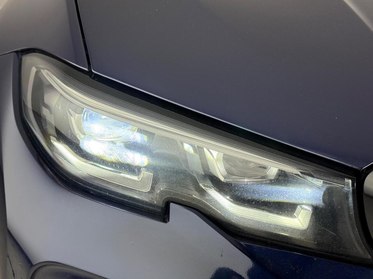 BMW 3 Series thumbnail Lights Front