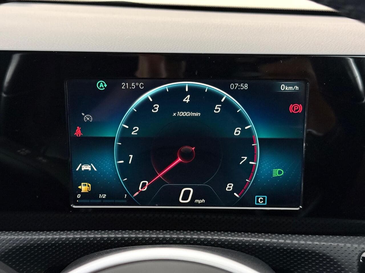 Mercedes-Benz A Class thumbnail Driver Instruments