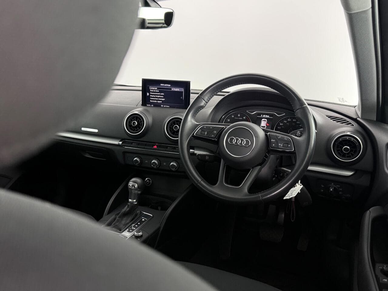 Audi A3 thumbnail Interior Front
