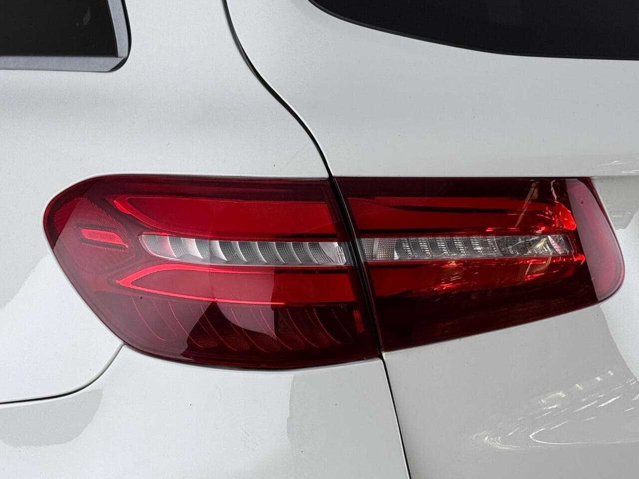 Mercedes-Benz GLC thumbnail Lights Rear