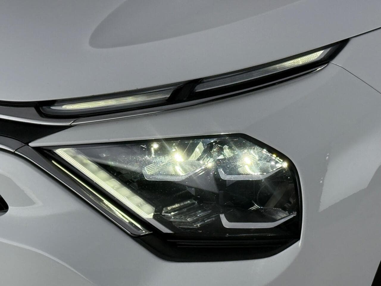 Citroen C4 thumbnail Lights Front