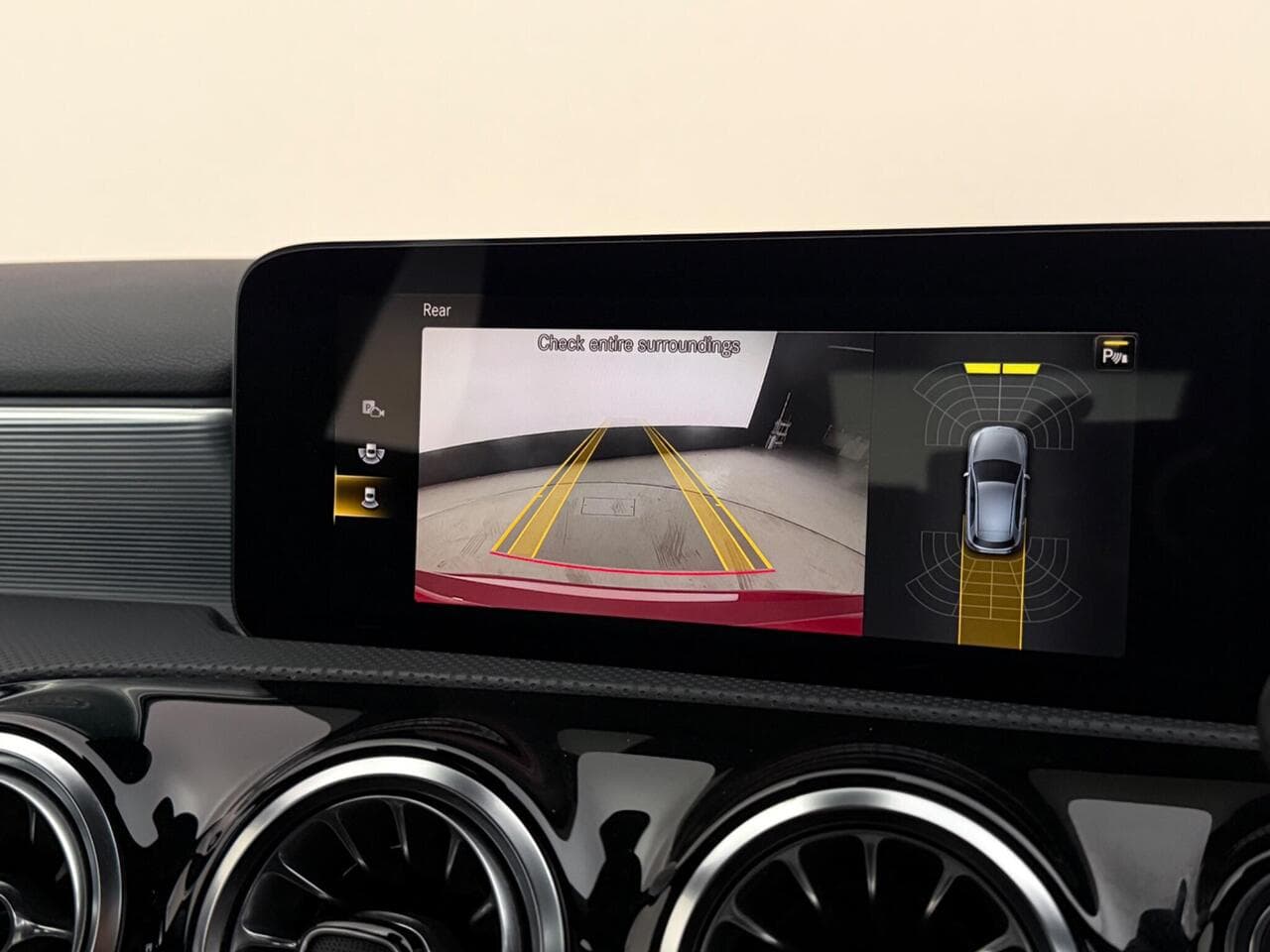 Mercedes-Benz A Class thumbnail Infotainment System