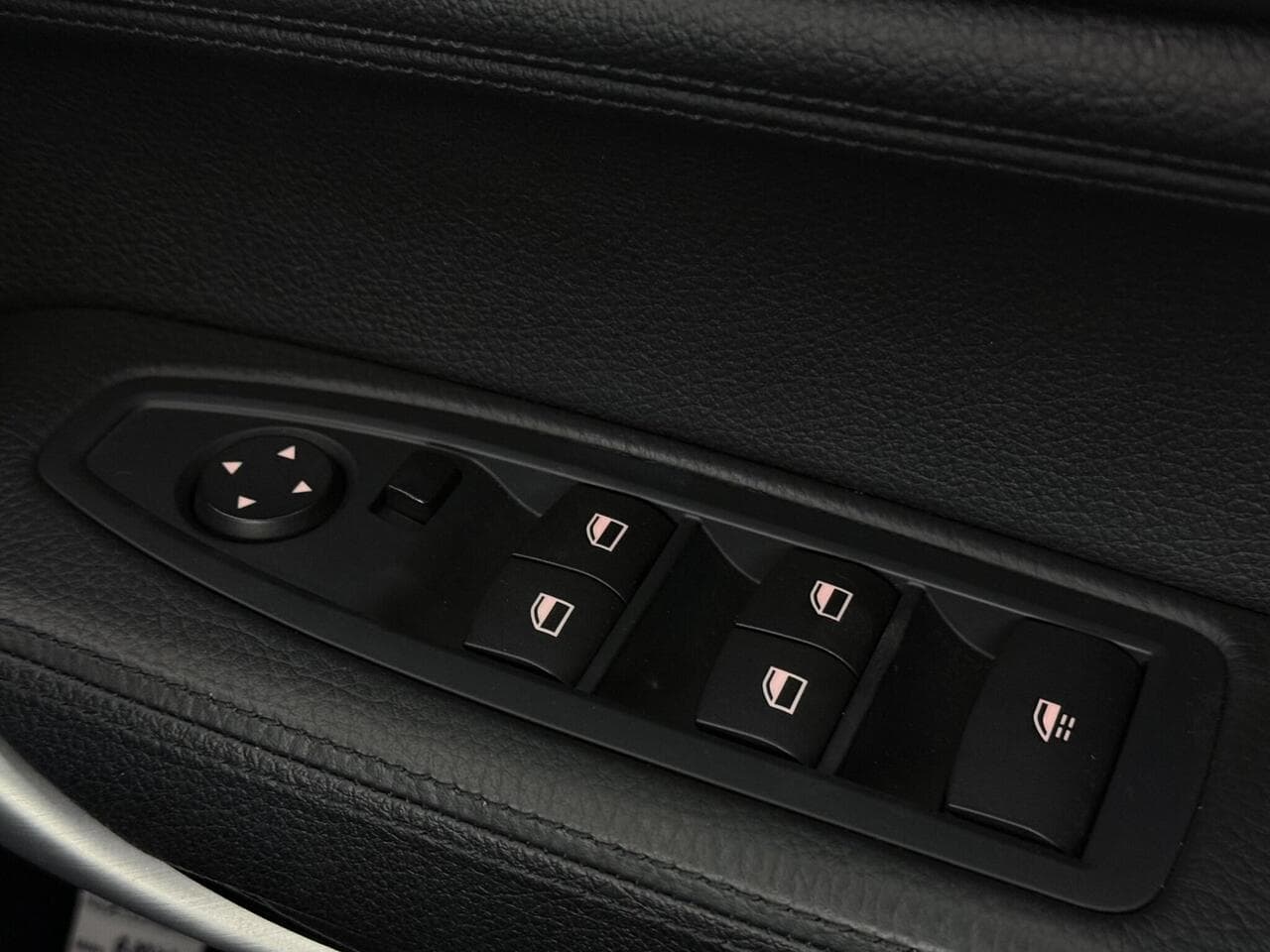 BMW 2 Series thumbnail Misc Controls