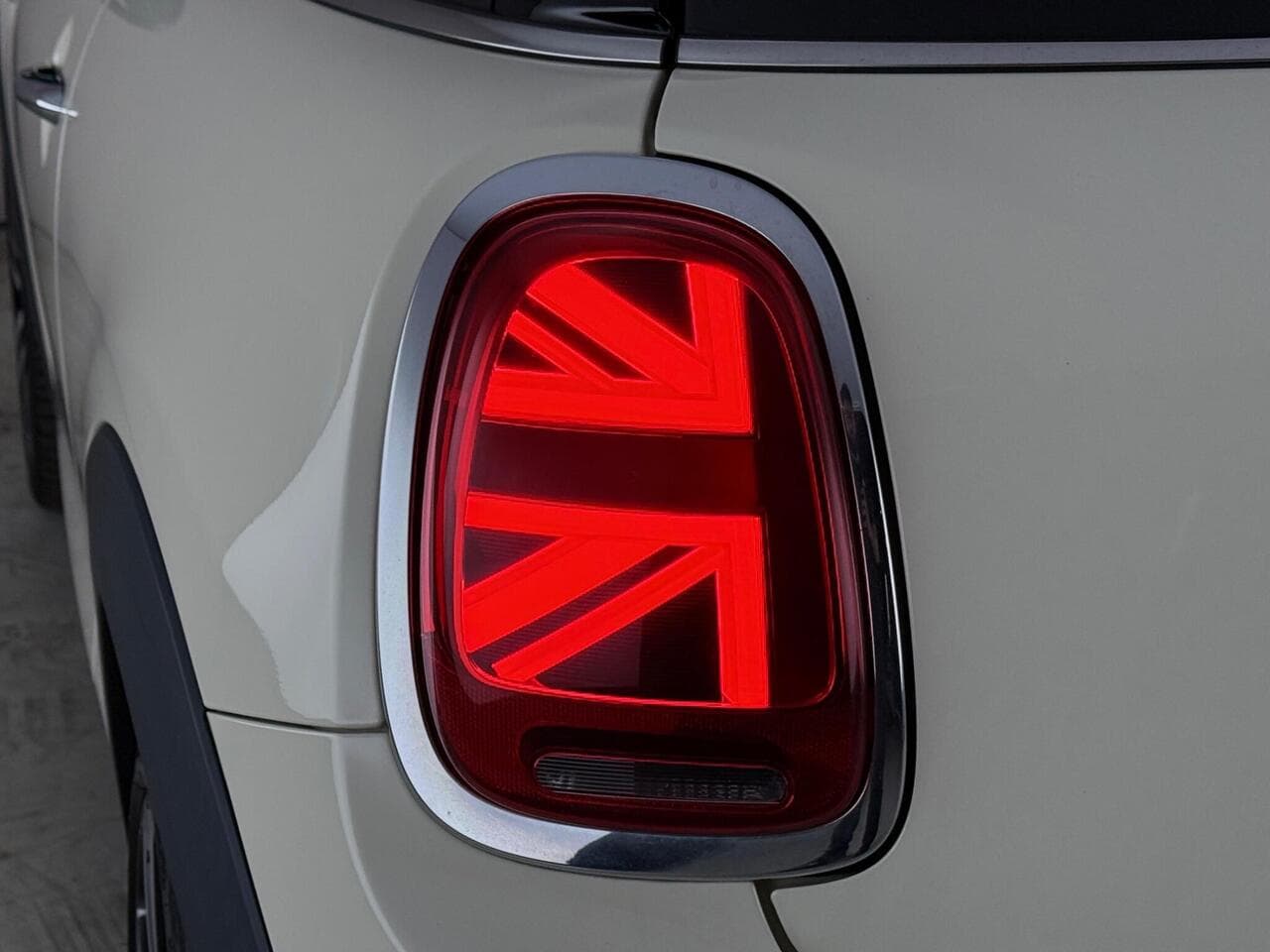 MINI Hatch thumbnail Lights Rear