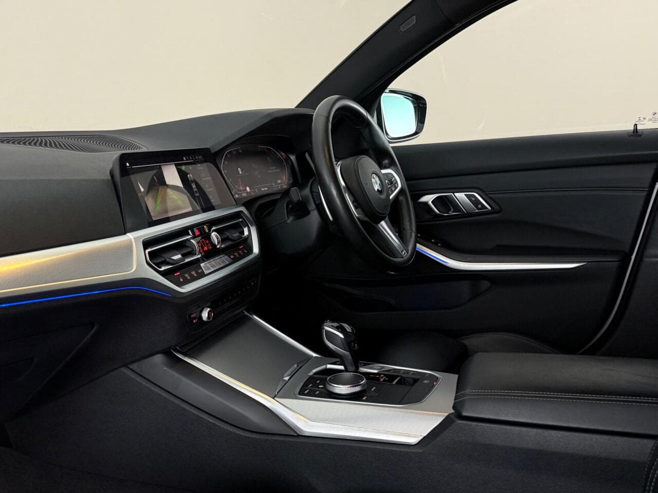 BMW 3 Series thumbnail Interior Front