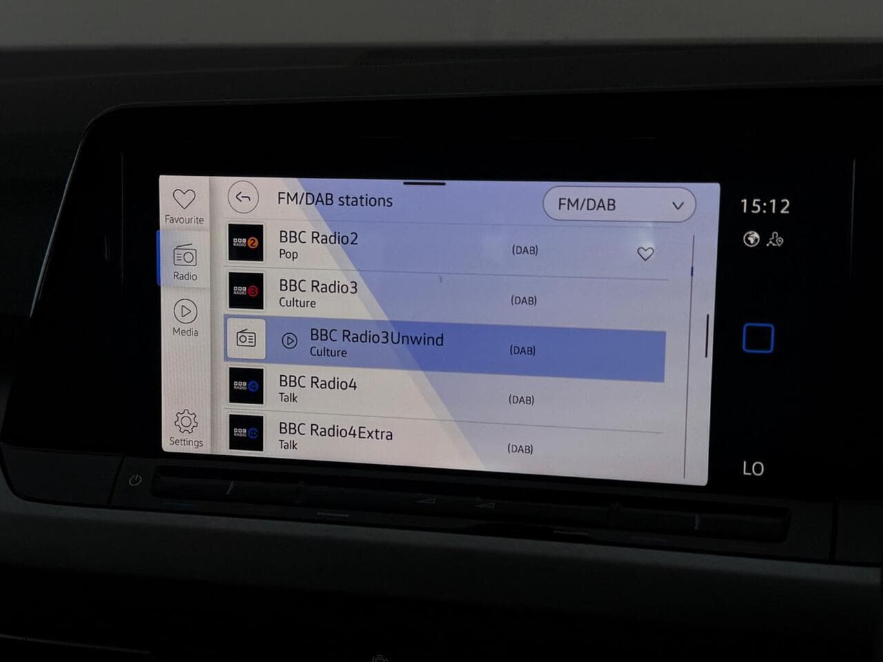 Volkswagen Golf thumbnail Infotainment System