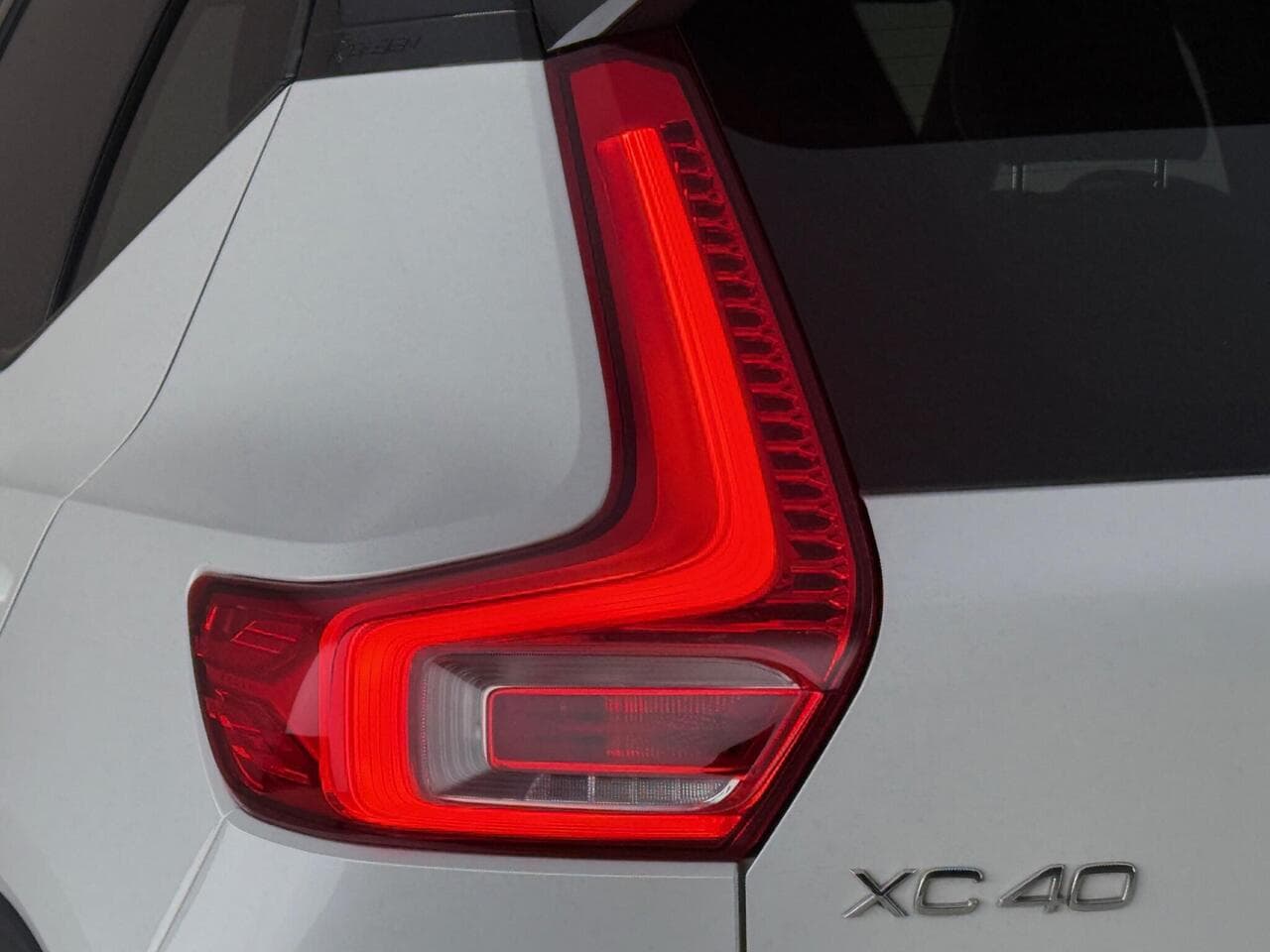 Volvo XC40 thumbnail Lights Rear