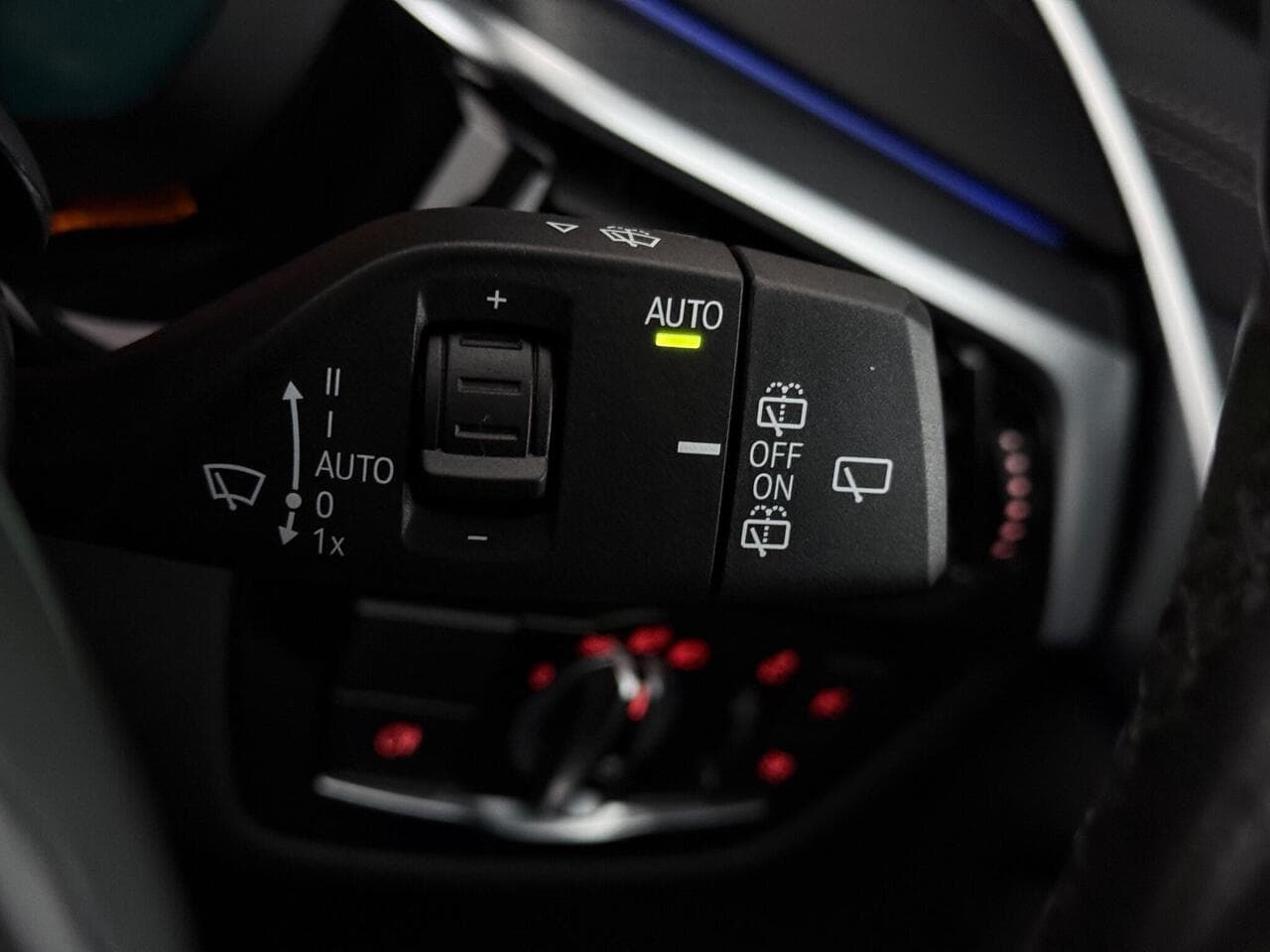 BMW 5 Series thumbnail Misc Controls