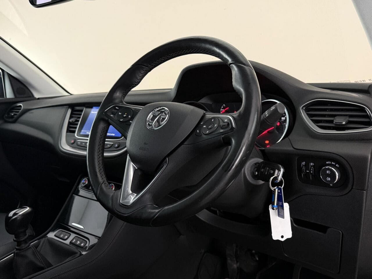 Vauxhall Grandland X thumbnail Interior Front