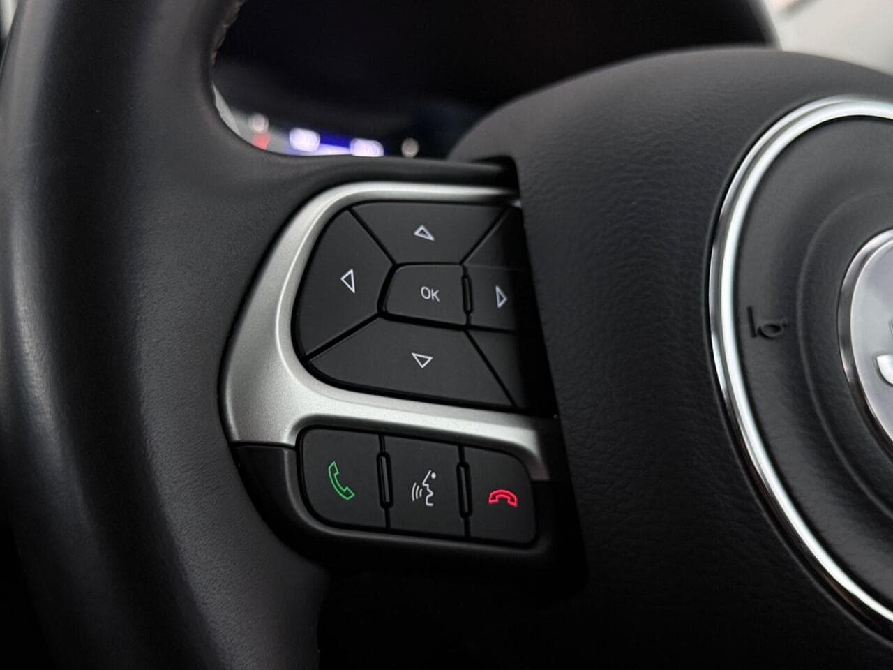 Jeep Compass thumbnail Misc Controls