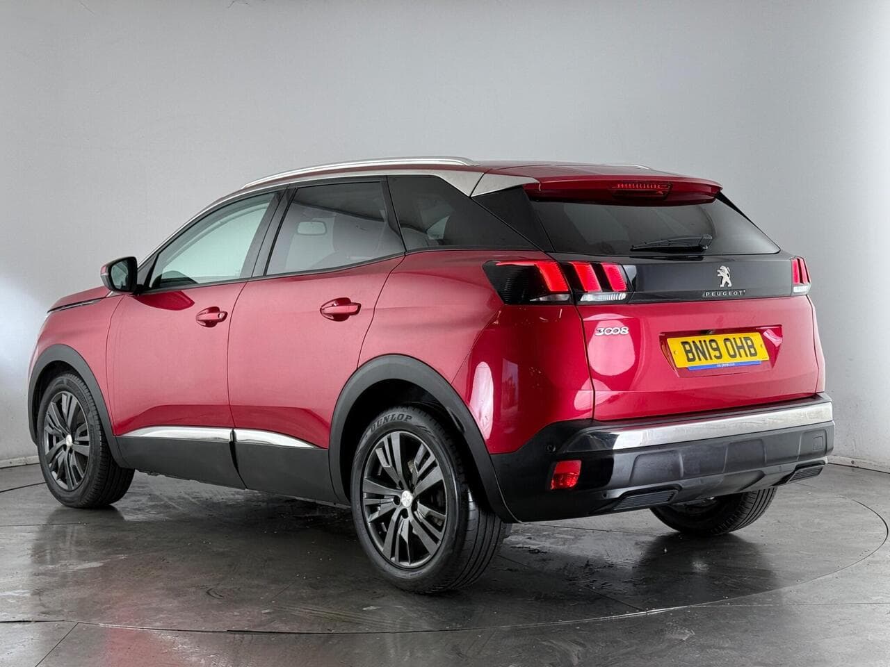 Peugeot 3008 thumbnail Rear Left