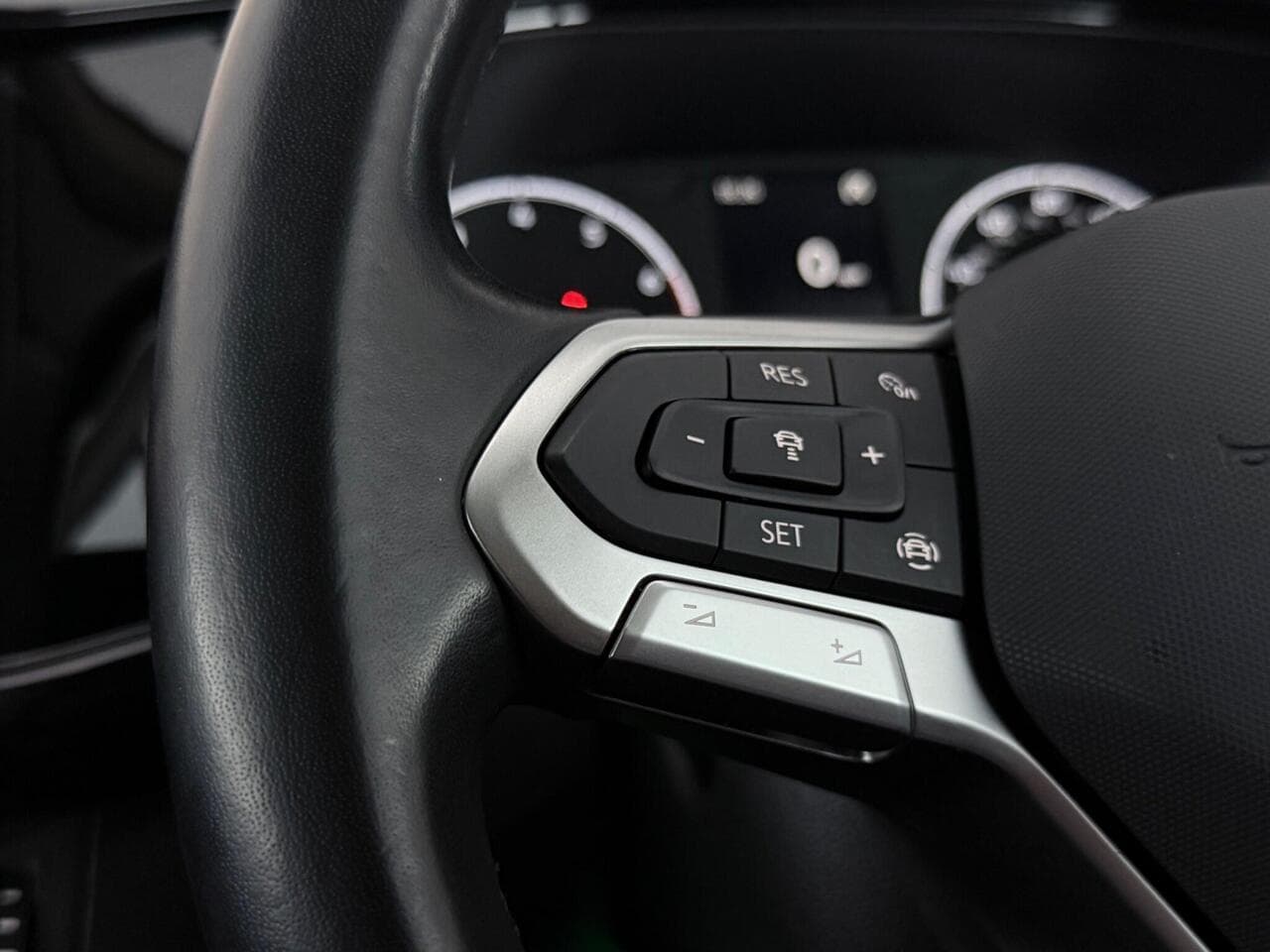 Volkswagen T-Cross thumbnail Misc Controls