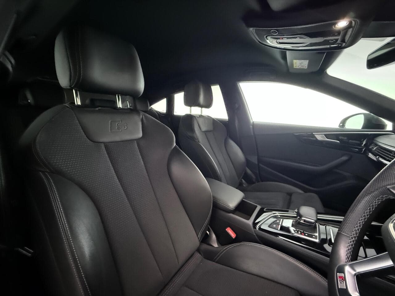 Audi A5 thumbnail Seat Driver