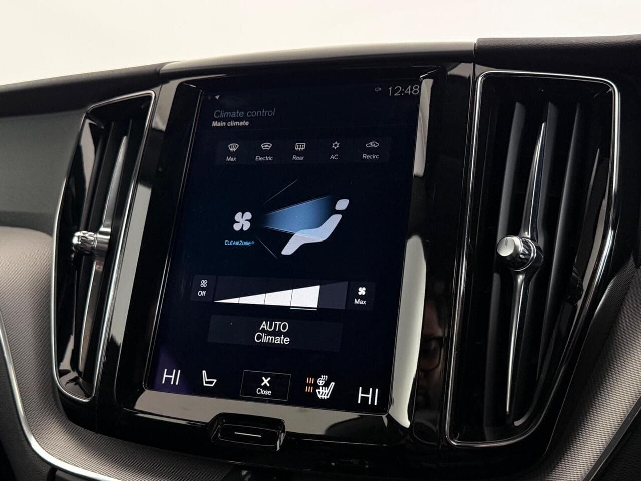 Volvo XC60 thumbnail Infotainment System