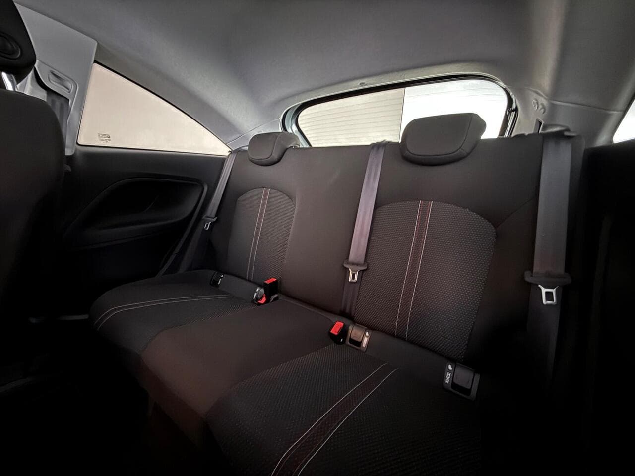 Vauxhall Corsa thumbnail Seats Rear