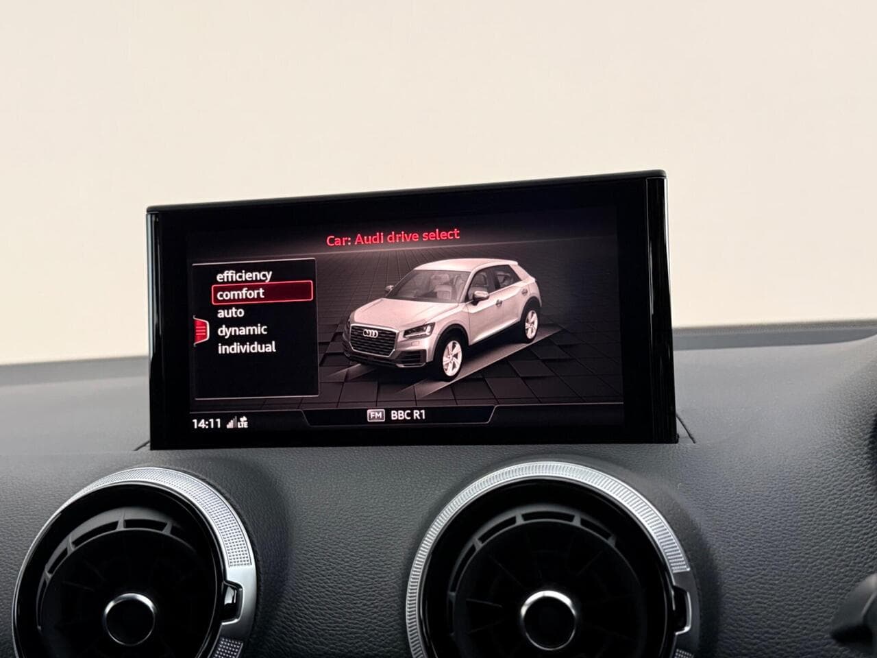 Audi Q2 thumbnail Infotainment System