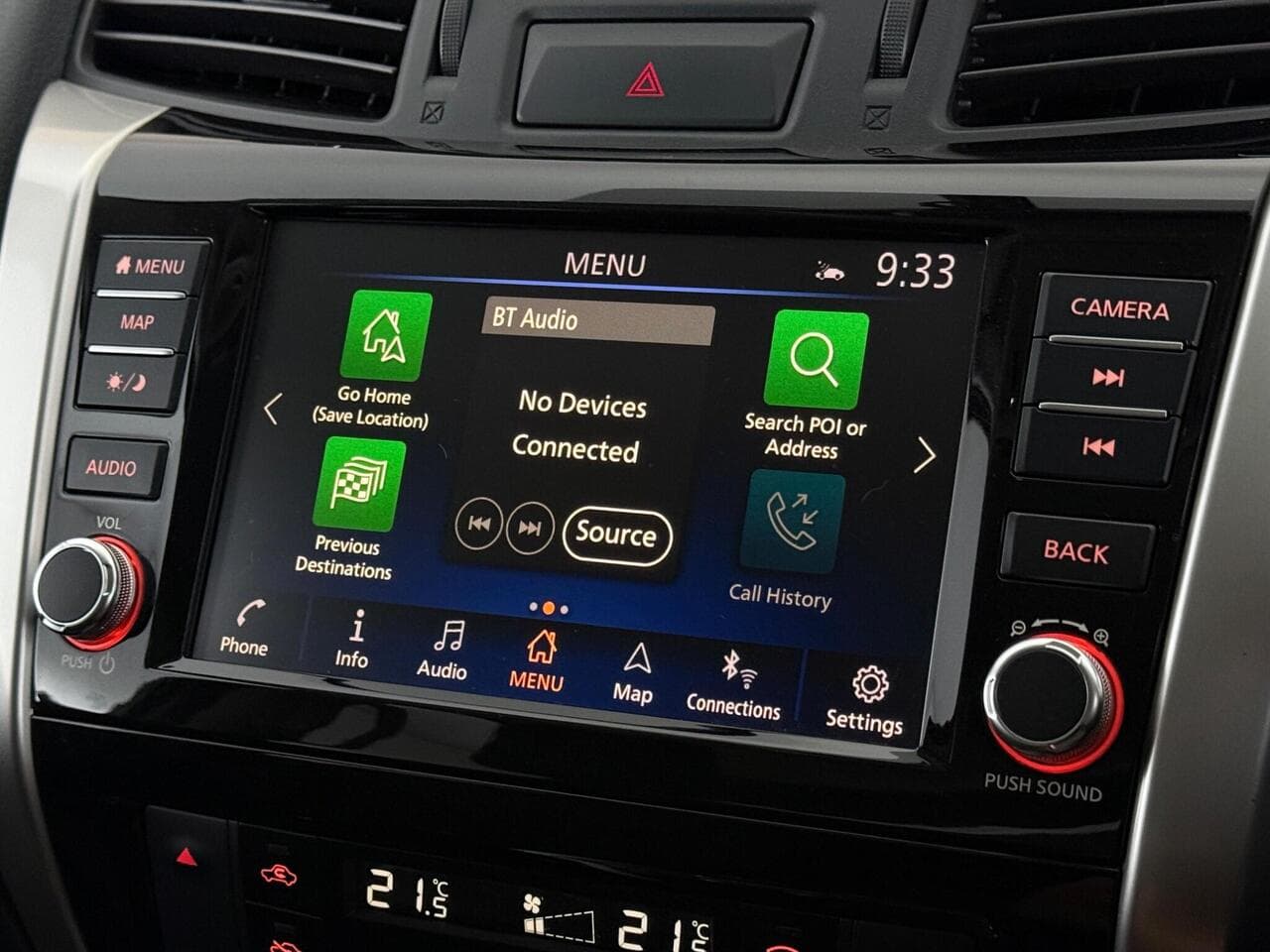 Nissan Navara thumbnail Infotainment System