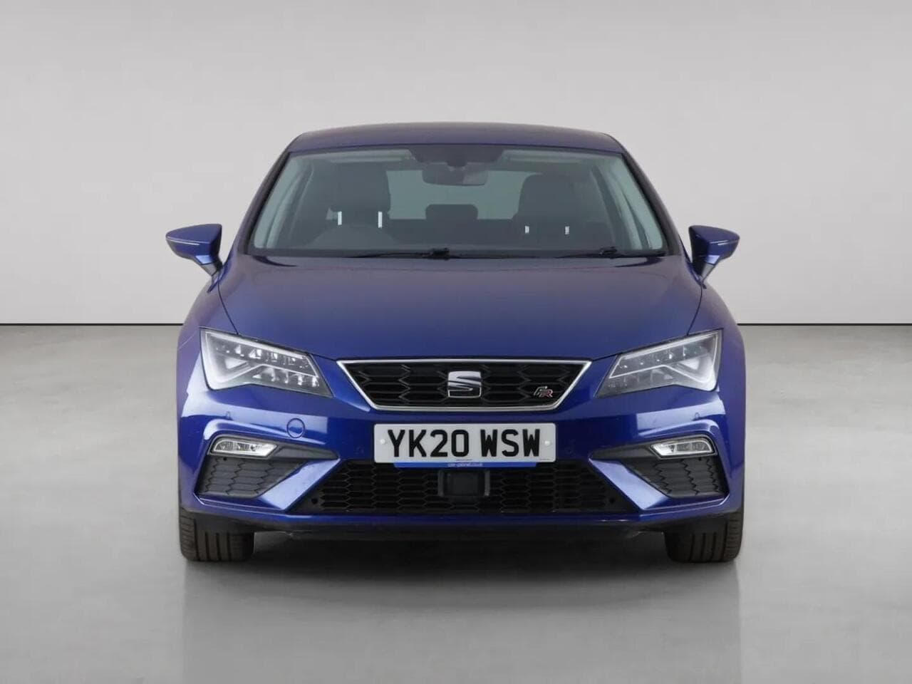 SEAT Leon thumbnail Front