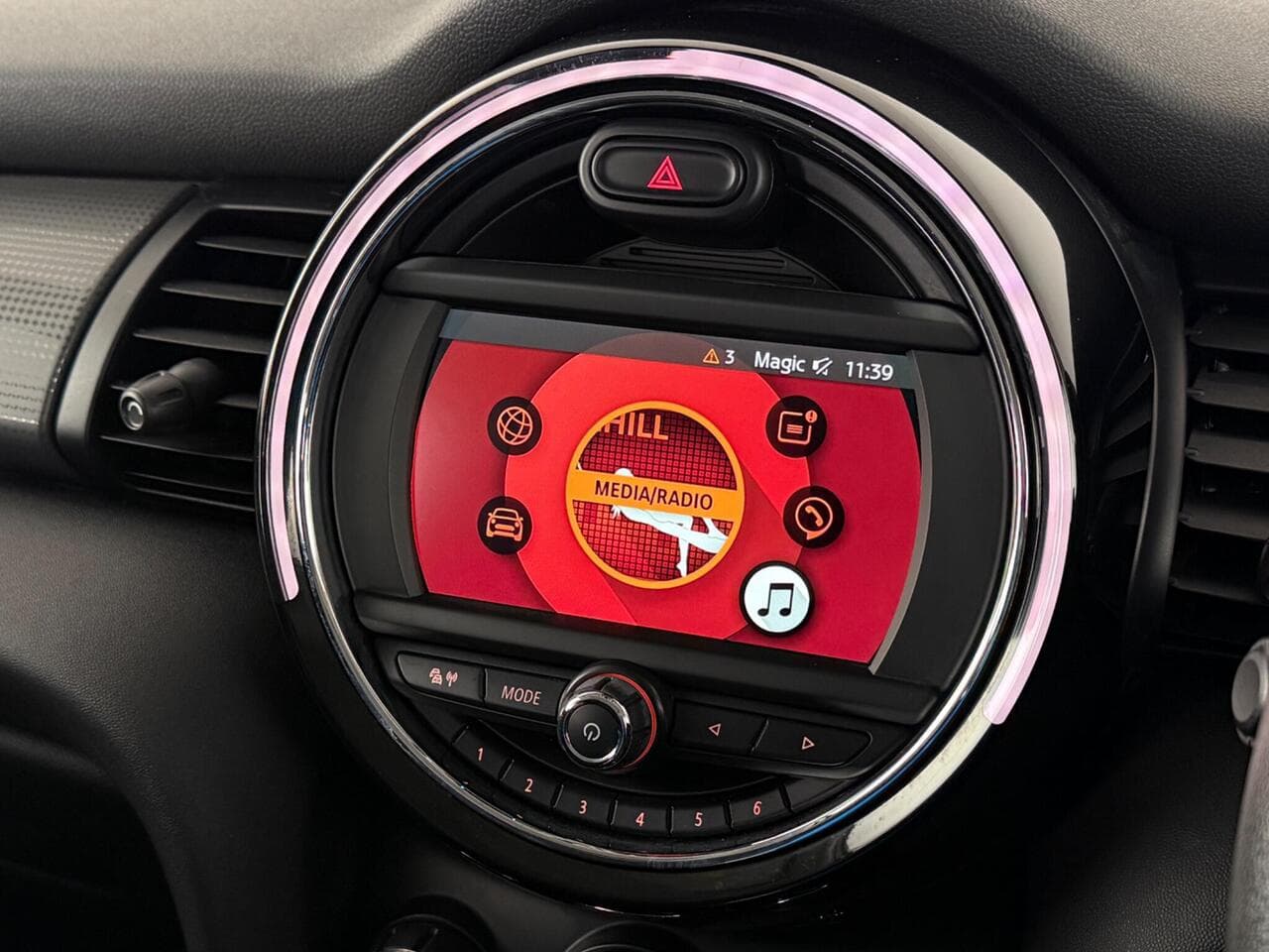 MINI Hatch thumbnail Steering Wheel
