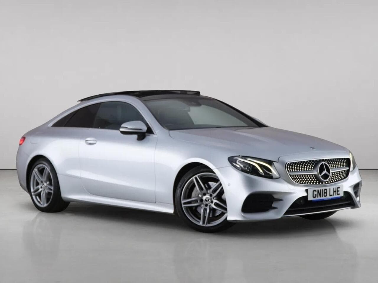 Mercedes-Benz E Class - Mercedes-Benz E Class 2.0 E220d AMG Line (Premium) G-Tronic+ Euro 6 (s/s) 2dr