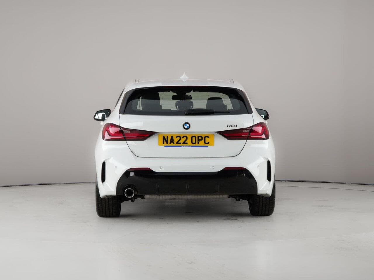 BMW 1 Series thumbnail Rear