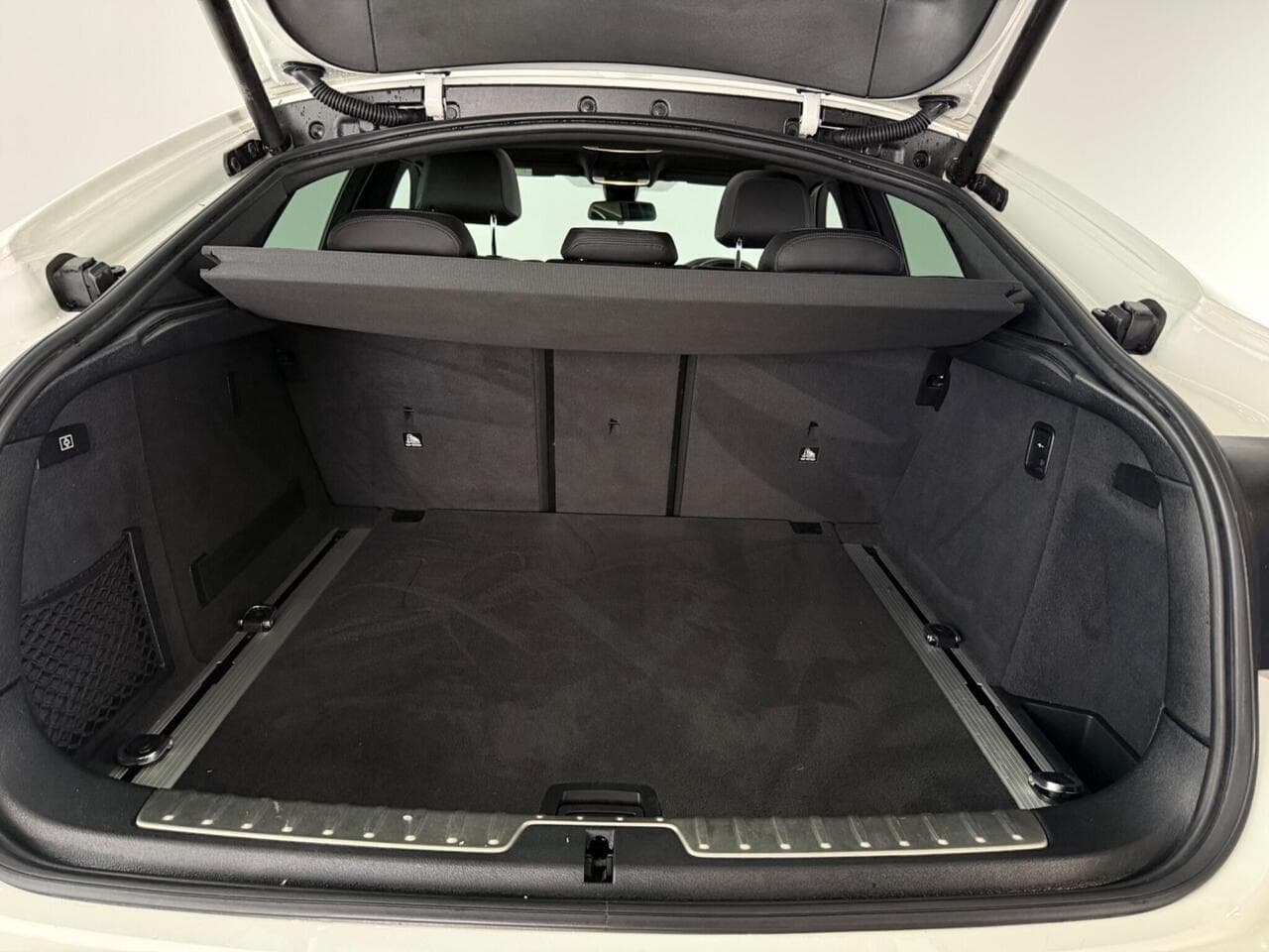 BMW X6 thumbnail Boot