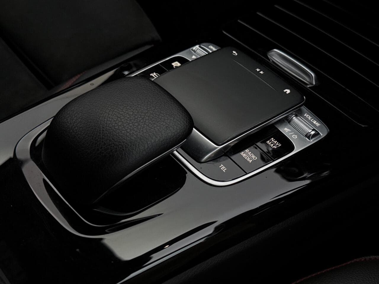 Mercedes-Benz A Class thumbnail Misc Controls