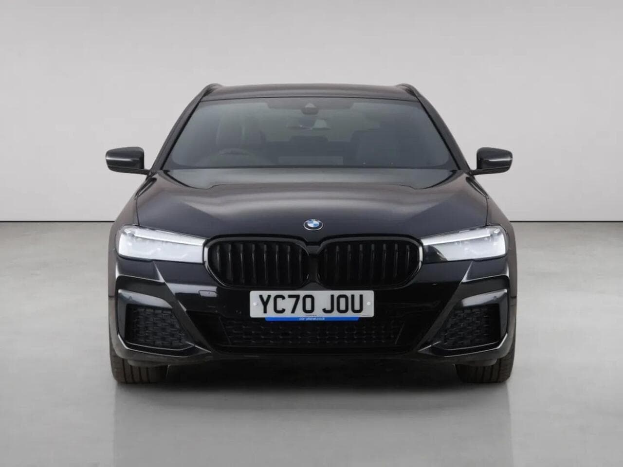 BMW 5 Series thumbnail Front