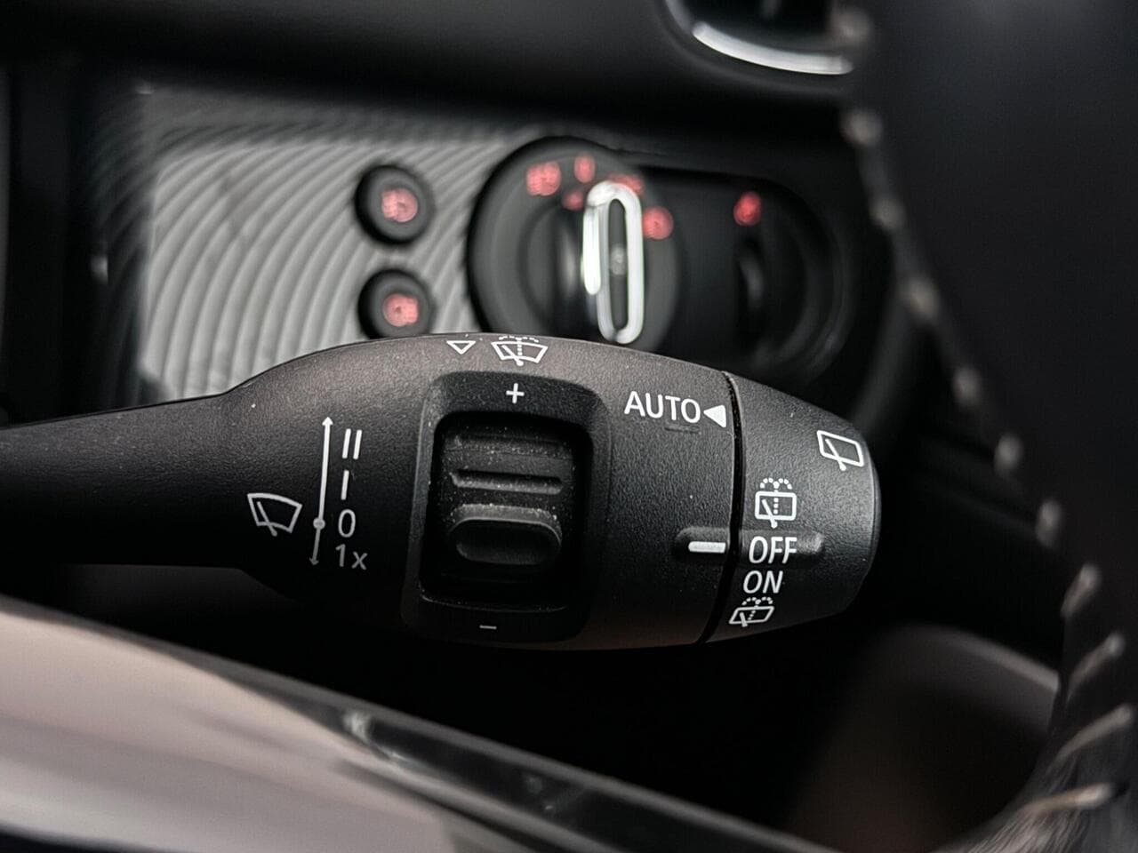 MINI Countryman thumbnail Misc Controls