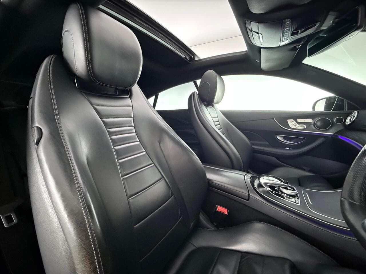 Mercedes-Benz E Class thumbnail Seat Driver