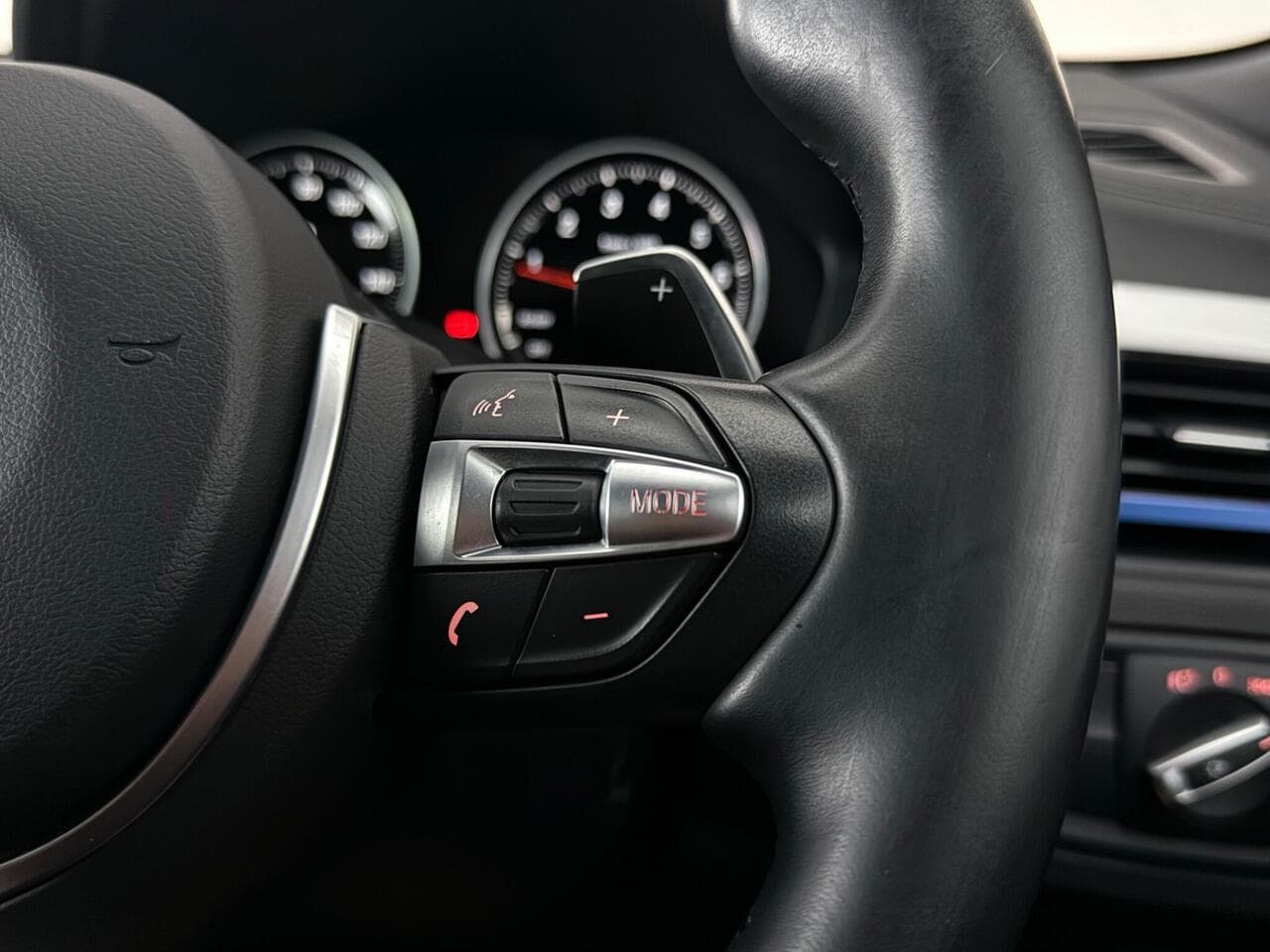 BMW X2 thumbnail Misc Controls