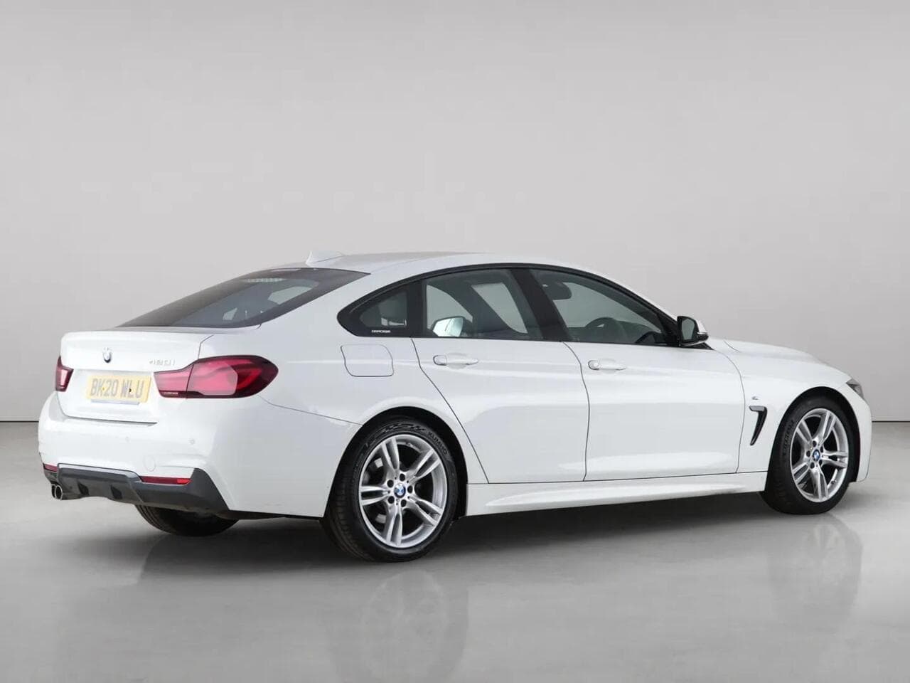 BMW 4 Series Gran Coupe thumbnail Rear Right