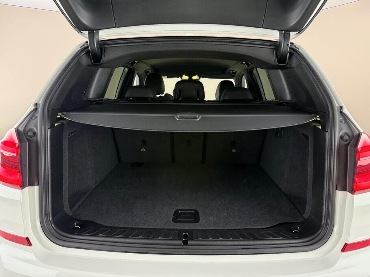 BMW X3 thumbnail Boot