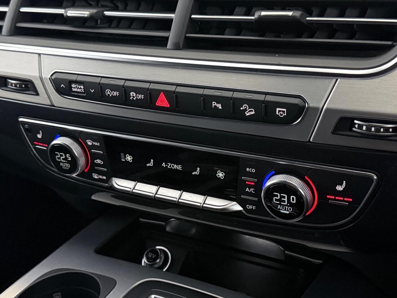 Audi Q7 thumbnail Misc Controls