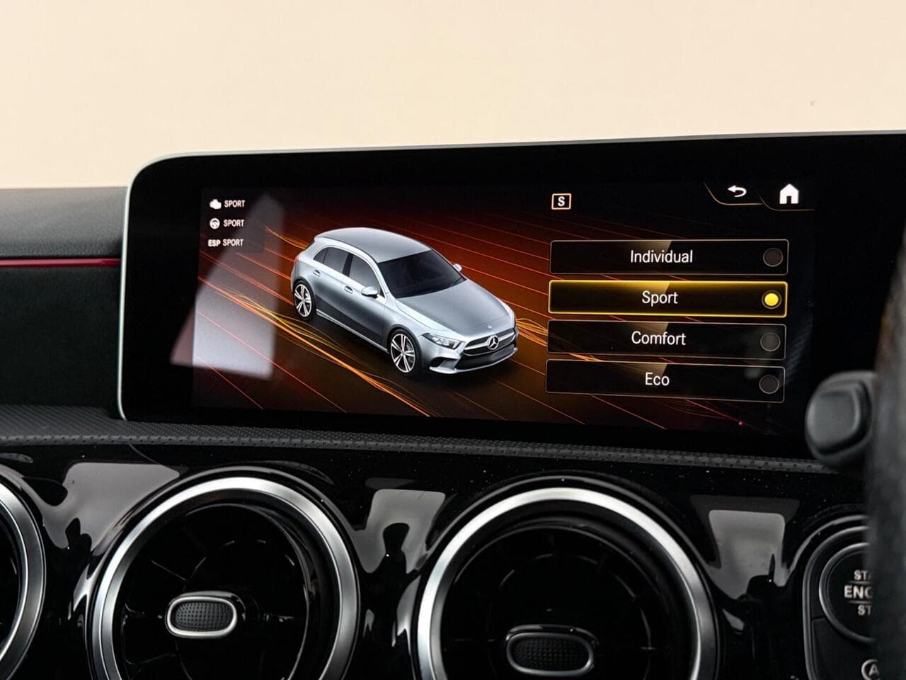 Mercedes-Benz A Class thumbnail Infotainment System
