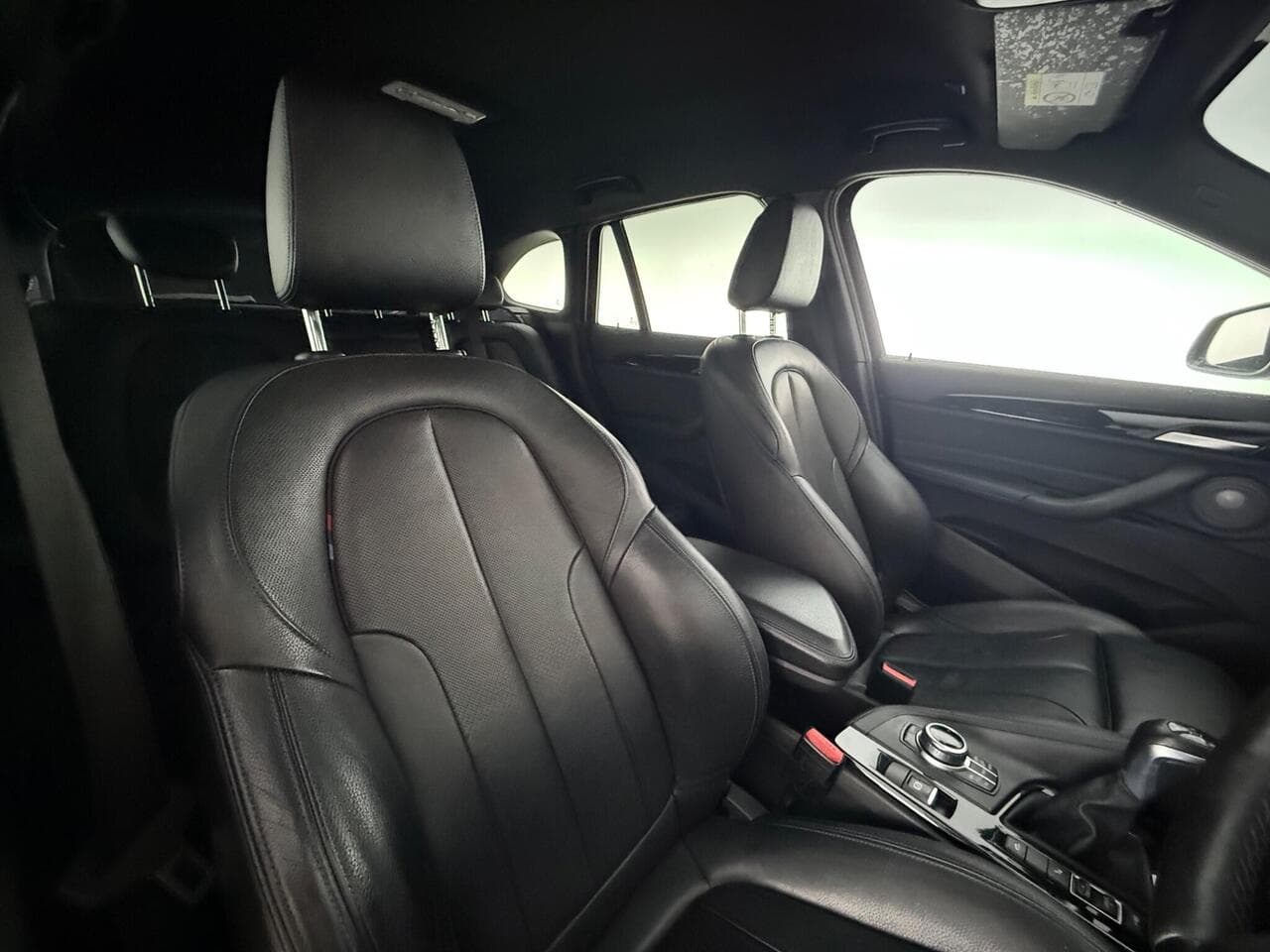 BMW X1 thumbnail Seat Driver