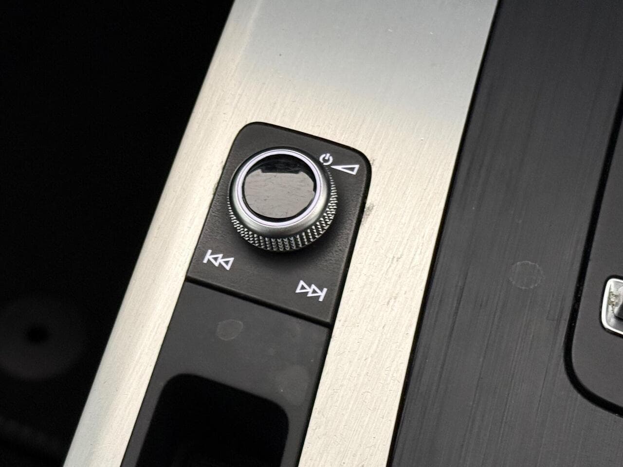 Audi Q5 thumbnail Misc Controls