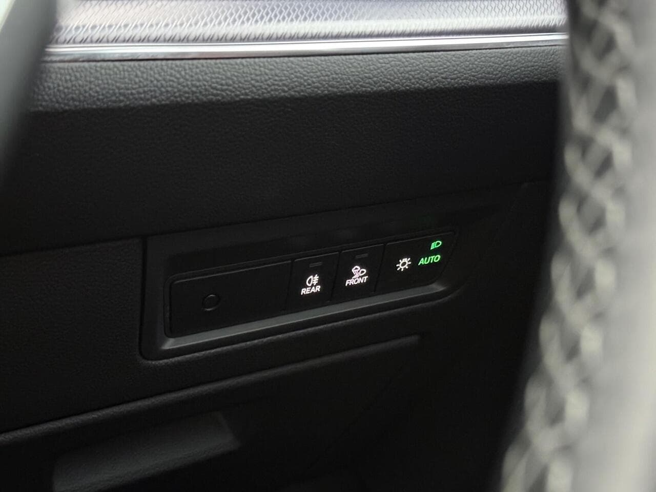Volkswagen Touareg thumbnail Misc Controls