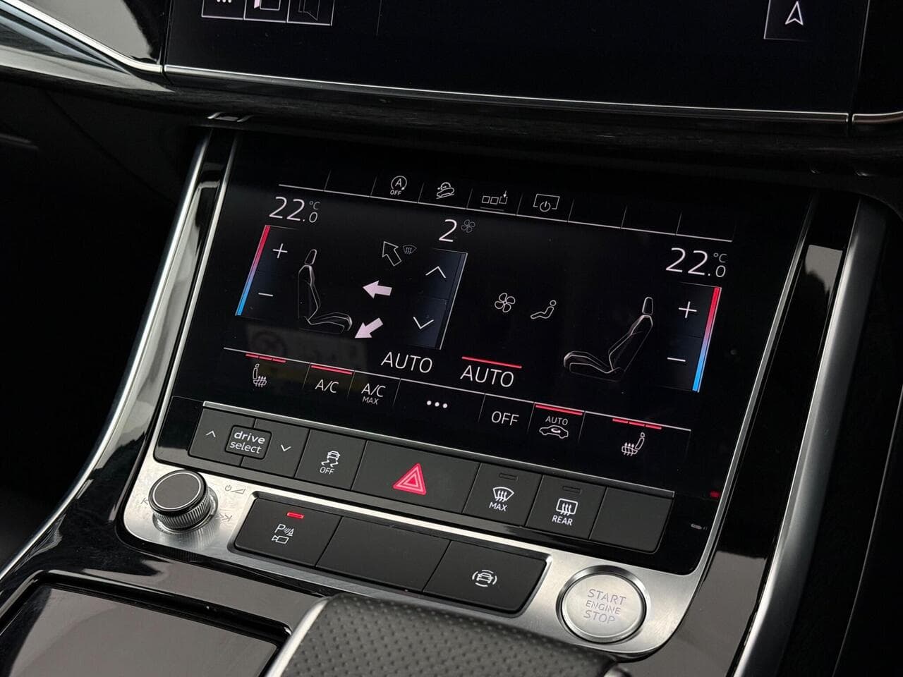 Audi Q7 thumbnail Infotainment System