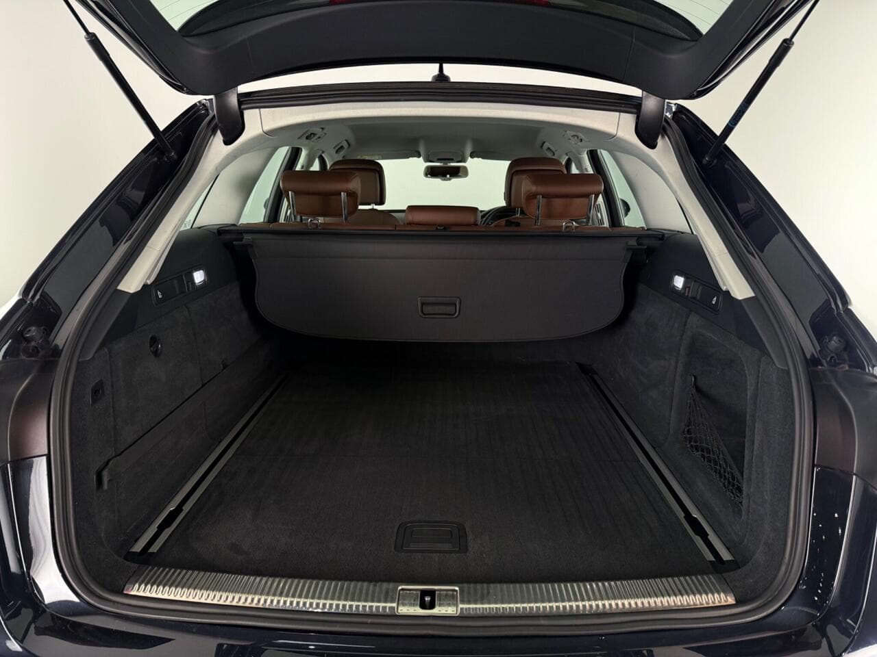 Audi A6 Avant thumbnail Boot