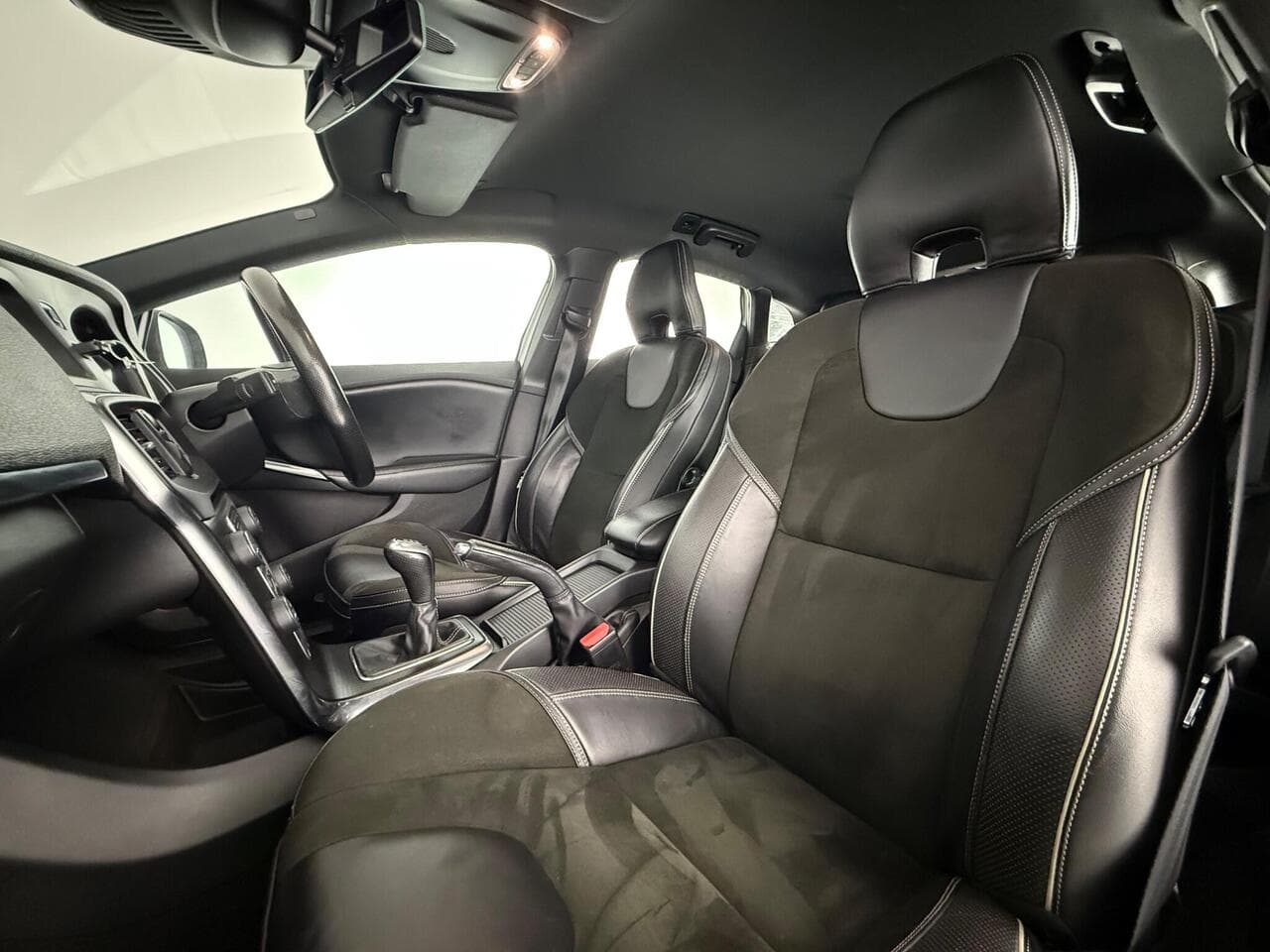Volvo V40 thumbnail Seat Front Passenger