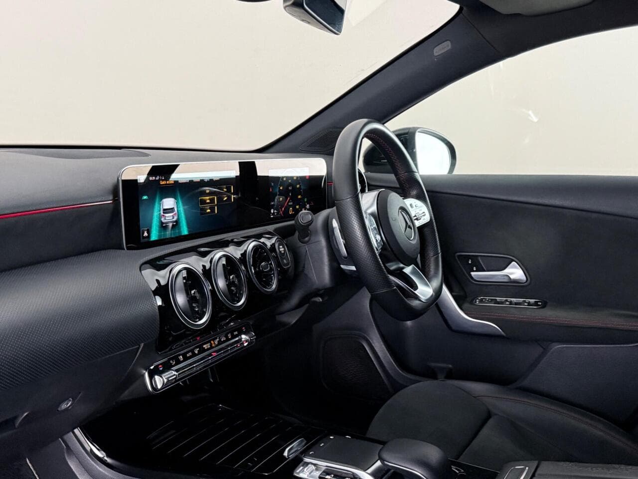 Mercedes-Benz A Class thumbnail Interior Front