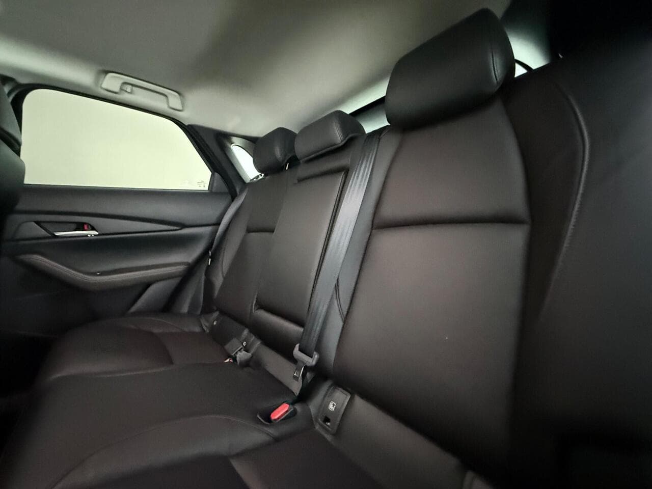 Mazda CX-30 thumbnail Seats Rear
