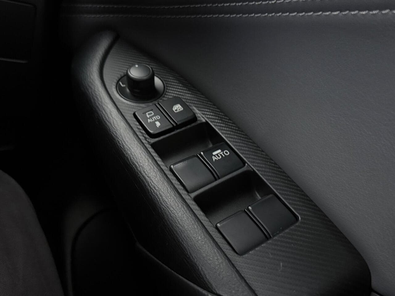 Mazda CX-3 thumbnail Misc Controls